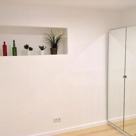 5 Steps House